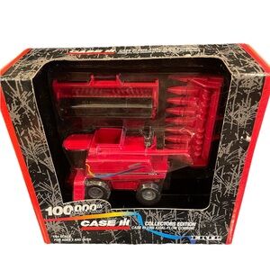 Vintage 1999 ERTL Case IH 2366 Axial Flow Combine 1/64 scale New in Box